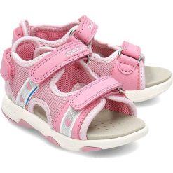 Sandały dziecięce Baby Sand. Multy różowe r. 24 (B920DB01454C8006). Czerwone buciki dla niemowląt Geox, bez zapięcia. Za 109.50 zł.