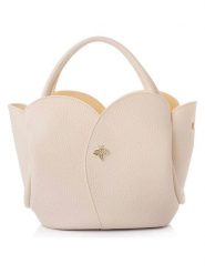 Lucky Bees Torebka "Arden" w kolorze kremowym - 29 x 21 x 15 cm rozmiar: onesize. Brązowe torebki klasyczne damskie Lucky Bees, bez wzorów, z materiału, bez dodatków. Za 65.99 zł.