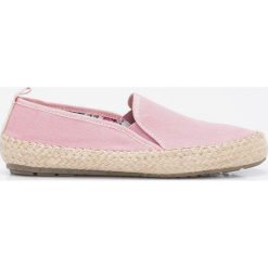 Emu Australia - Espadryle. Czerwone espadryle damskie Emu Australia, bez wzorów, z materiału, bez obcasa. W wyprzedaży za 179.90 zł.