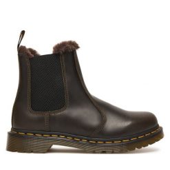 Sztyblety Dr. Martens. Czarne botki damskie Dr. Martens, bez obcasa, na płaskiej podeszwie, bez zapięcia. Za 989.99 zł.