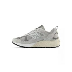 Buty New Balance CM878 Szare. Brązowe obuwie do biegania damskie New Balance. Za 480.40 zł.