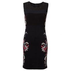 Desigual Sukienka damska Vest Misha Negro 19SWVK96 2000 (rozmiar M). Kamizelki damskie Desigual, m, bez wzorów, bez kołnierzyka, bez ramiączek. W wyprzedaży za 210.00 zł.