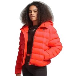 Damska kurtka puchowa Superdry Code All Seasons. Brązowe kurtki damskie Superdry., uniwersalny, z aplikacjami, z elastanu, bez kaptura. Za 482.45 zł.