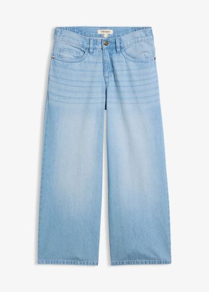 Lekkie jeansy z szerokimi nogawkami, średnim stanem i wygodnym pasem. Niebieskie jeansy damskie bonprix. Za 114.99 zł.