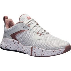 Buty fitness damskie Domyos 520. Obuwie treningowe damskie DOMYOS, na fitness i siłownię. W wyprzedaży za 149.99 zł.