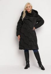 Czarna Pikowana Kurtka Płaszcz za Kolano ze Ściągaczami Balley. Czarne kurtki damskie Born2be, na zimę, xl, bez wzorów, z materiału. Za 339.99 zł.