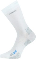 Skarpety funkcyjne OLI. Czarne skarpetki damskie LASTING, bez wzorów, z elastanu. Za 46.00 zł.