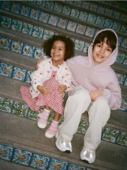 Sukienka w kratę na ramiączkach - czerwony. Czerwone sukienki dziewczęce Reserved, bez wzorów, z bawełny, bez ramiączek. Za 69.99 zł.