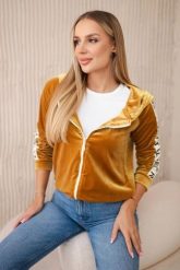 Bluza welurowa z kapturem musztardowa. Bluzy z kapturem damskie KESI, l, z gumy. Za 206.59 zł.