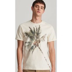 T-shirt z nadrukiem - Jasny szary. Szare koszulki dziewczęce Reserved, m, bez wzorów, bez kołnierzyka. Za 29.99 zł.