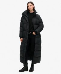 Długa pikowana kurtka Maxi od SUPERDRY. Czarne kurtki damskie Superdry., bez wzorów, bez kaptura. Za 979.15 zł.