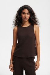 TOP SUMMER CZEKOLADOWY XS - Flawless. Brązowe topy damskie Flawless, xs, w ażurowe wzory, z dzianiny, bez kołnierzyka. Za 297.00 zł.