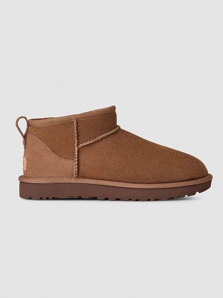 UGG Botki "Ultra Mini" w kolorze brązowym ze skóry owczej rozmiar: 41. Brązowe botki damskie Ugg, ze skóry, bez obcasa, bez zapięcia. Za 671.44 zł.