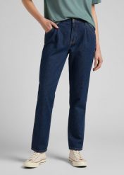LEE CAROL PLEATED DAMSKIE SPODNIE JEANSOWE RINSE L31MOM36 112143815. Spodnie materiałowe damskie Lee, bez wzorów, z jeansu. Za 189.99 zł.