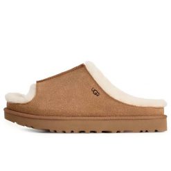 Klapki Ugg Australian W Greenport Slide Damskie. Brązowe klapki damskie Ugg, bez wzorów, ze skóry, bez obcasa. Za 587.70 zł.