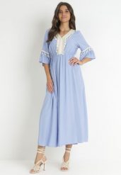 Niebieska Wiskozowa Sukienka Maxi z Ozdobnym Dekoltem i Gumką w Pasie Latava. Niebieskie sukienki damskie Born2be, na co dzień, m, bez wzorów, z wiskozy, bez kołnierzyka, bez ramiączek, maxi, rozkloszowane. W wyprzedaży za 79.99 zł.