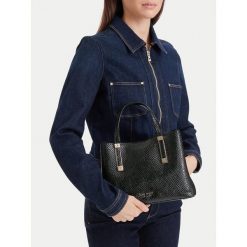 Torebka Nine West. Czarne torebki klasyczne damskie Nine West, bez wzorów, bez dodatków. Za 299.99 zł.