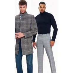 SWETER GOLF DŁUGI RĘKAW MĘSKI. Niebieskie swetry męskie TOP SECRET, na jesień, l, bez wzorów, z dzianiny, bez kołnierzyka. W wyprzedaży za 59.99 zł.