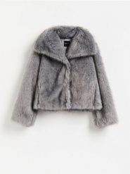 Kurtka z imitacji futra - szary. Szare kurtki damskie Reserved, l, bez wzorów, bez kaptura. Za 299.99 zł.