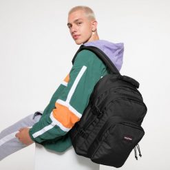 Plecak Eastpak Provider. Czarne plecaki męskie Eastpak, bez wzorów. Za 385.00 zł.