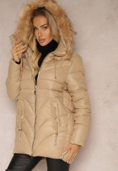 Beżowa Trapezowa Kurtka z Pikowanymi Przeszyciami i Kapturem z Odpinanym Futrem Deoiala. Brązowe kurtki damskie Renee, l, bez wzorów, z jeansu. Za 179.99 zł.