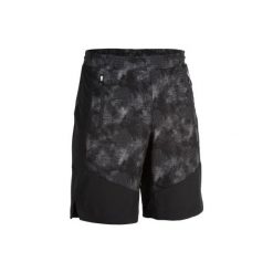 Spodenki fitness kardio męskie FST 500 czarno-szare AOP. Szare szorty męskie DOMYOS, l, z elastanu, na fitness i siłownię. Za 59.99 zł.