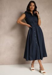 Granatowa Sukienka Koszulowa z Bawełny Ozdobiona Kieszonkami Saviette. Niebieskie sukienki damskie Renee, na co dzień, m, bez wzorów, z bawełny, eleganckie, bez kołnierzyka, bez ramiączek, maxi, koszulowe. W wyprzedaży za 118.99 zł.