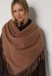 Jasnobrązowy Trójkątny Szalik z Wiskozy i Bawełny z Frędzlami Vetirala. Brązowe szaliki i kominy damskie Born2be, bez wzorów, z bawełny. Za 44.99 zł.