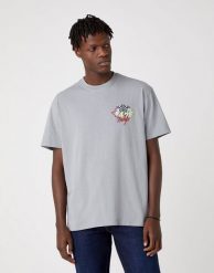MĘSKI T-SHIRT WRANGLER SS CAR TEE MONUMENT GREY W7APGF174 112131355. Szare t-shirty męskie Wrangler, m, bez wzorów, bez kołnierzyka. Za 69.99 zł.