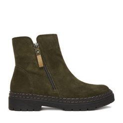 Botki Lasocki. Brązowe botki damskie Lasocki, bez obcasa, na płaskiej podeszwie, bez zapięcia. Za 179.99 zł.