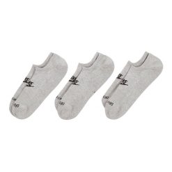 Skarpety Unisex Dla Dorosłych Everyday Plus Z Amortyzacją (zestaw 3 Sztuk). Szare skarpetki damskie Nike, bez wzorów. Za 110.99 zł.