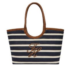 Torebka Tommy Hilfiger. Niebieskie torebki klasyczne damskie Tommy Hilfiger, bez wzorów, bez dodatków. Za 749.99 zł.