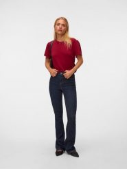 Vero Moda Koszulka w kolorze bordowym rozmiar: XL. Czerwone bluzki damskie Vero Moda, xl, bez wzorów, bez kołnierzyka, bez ramiączek. Za 85.95 zł.