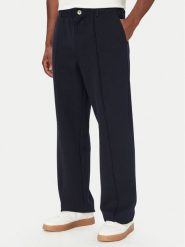 Guess Spodnie materiałowe M6YB13 K4252 Granatowy Regular Fit. Niebieskie spodnie materiałowe męskie Guess, z aplikacjami, z materiału. Za 434.99 zł.