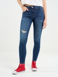 Jeansy damskie push up z wysokim stanem niebieskie Melinda High Waist 521. Niebieskie jeansy damskie Big Star, z podwyższonym stanem. W wyprzedaży za 229.99 zł.