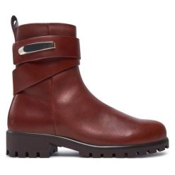 Botki ECCO. Brązowe botki damskie ECCO, bez obcasa, na płaskiej podeszwie, bez zapięcia. Za 699.99 zł.