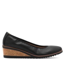 Półbuty Clara Barson. Czarne półbuty damskie Clara Barson, bez wzorów, bez obcasa, na koturnie. Za 119.99 zł.