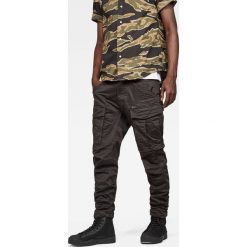 G-Star Raw - Spodnie. Szare spodnie materiałowe męskie G-Star Raw, bez wzorów, z bawełny, casualowe. W wyprzedaży za 339.90 zł.