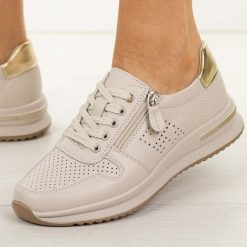 Beżowe skórzane półbuty damskie Vinceza 102650. Brązowe półbuty damskie VINCEZA, w ażurowe wzory, z jeansu, casualowe, bez obcasa, na płaskiej podeszwie. Za 239.00 zł.