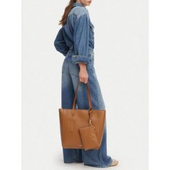 Torebka JENNY. Brązowe torebki klasyczne damskie Jenny, bez wzorów, bez dodatków. Za 149.99 zł.