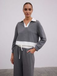 BGN Bluzka w kolorze szarym rozmiar: 40. Szare bluzki damskie BGN, bez wzorów, bez kołnierzyka, bez ramiączek. Za 100.75 zł.