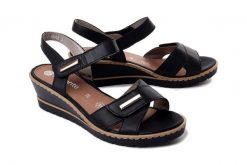 Rieker Remonte R6266-01 Czarny, sandały damskie. Czarne sandały damskie Rieker Remonte, bez wzorów, bez obcasa, na koturnie. Za 359.90 zł.