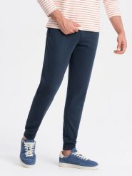 Bawełniane męskie spodnie dresowe joggery BASIC – granatowe V1 OM-PABS-0174 - XXL. Niebieskie spodnie dresowe męskie Ombre Clothing, z bawełny. Za 119.99 zł.