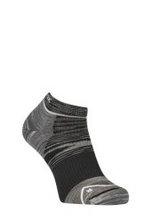 Skarpety trekkingowe męskie Ortovox Alpine Low Socks. Czarne skarpetki męskie ORTOVOX, bez wzorów, z materiału. Za 109.85 zł.