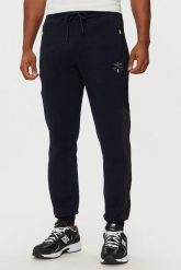 AERONAUTICA MILITARE Granatowe męskie spodnie dresowe With Mesh. Niebieskie spodnie dresowe męskie AERONAUTICA MILITARE, bez wzorów, z dresówki. W wyprzedaży za 529.99 zł.