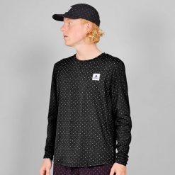 T-shirt z długim rękawem Saysky Reflective Polka Pace. Czarne koszulki męskie z długim rękawem SAYSKY, l, bez wzorów, z materiału, bez kołnierzyka. Za 319.00 zł.
