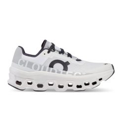 Buty do biegania damskie On 6198433. Białe obuwie do biegania damskie On Running. Za 933.00 zł.