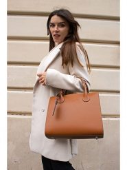 Maison héritage PARIS Skórzana torebka "Trip" w kolorze jasnobrązowym - 30,5 x 24 x 15,5 cm rozmiar: onesize. Brązowe torebki klasyczne damskie maison héritage PARIS, bez wzorów, z materiału, bez dodatków. Za 304.99 zł.