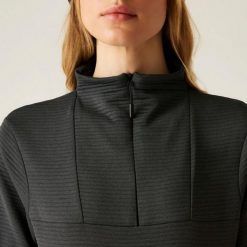 Damska koszulka termiczna 1/4 zip Dare 2B Iced Core Stretch. Białe bielizna termoaktywna damska Dare 2b, m, bez wzorów, z materiału. Za 157.50 zł.