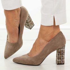 J.Brązowe mix czółenka damskie na słupku Sergio Leone Pb216. Brązowe czółenka damskie Sergio Leone, bez wzorów, ze skóry, bez obcasa, na słupku. Za 169.00 zł.